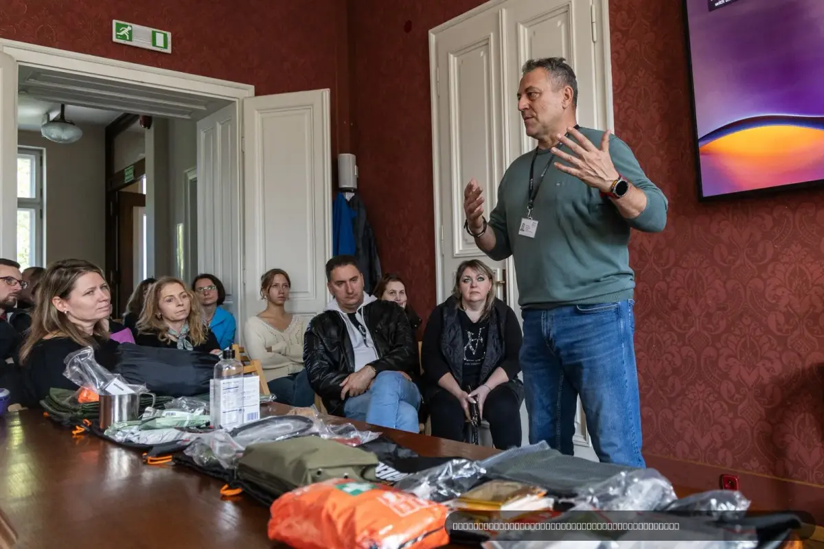 Fot. ęciu uczestnicy treningu bezpieczeństwa
